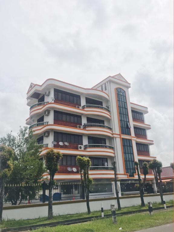 Harrington Court Apartment *